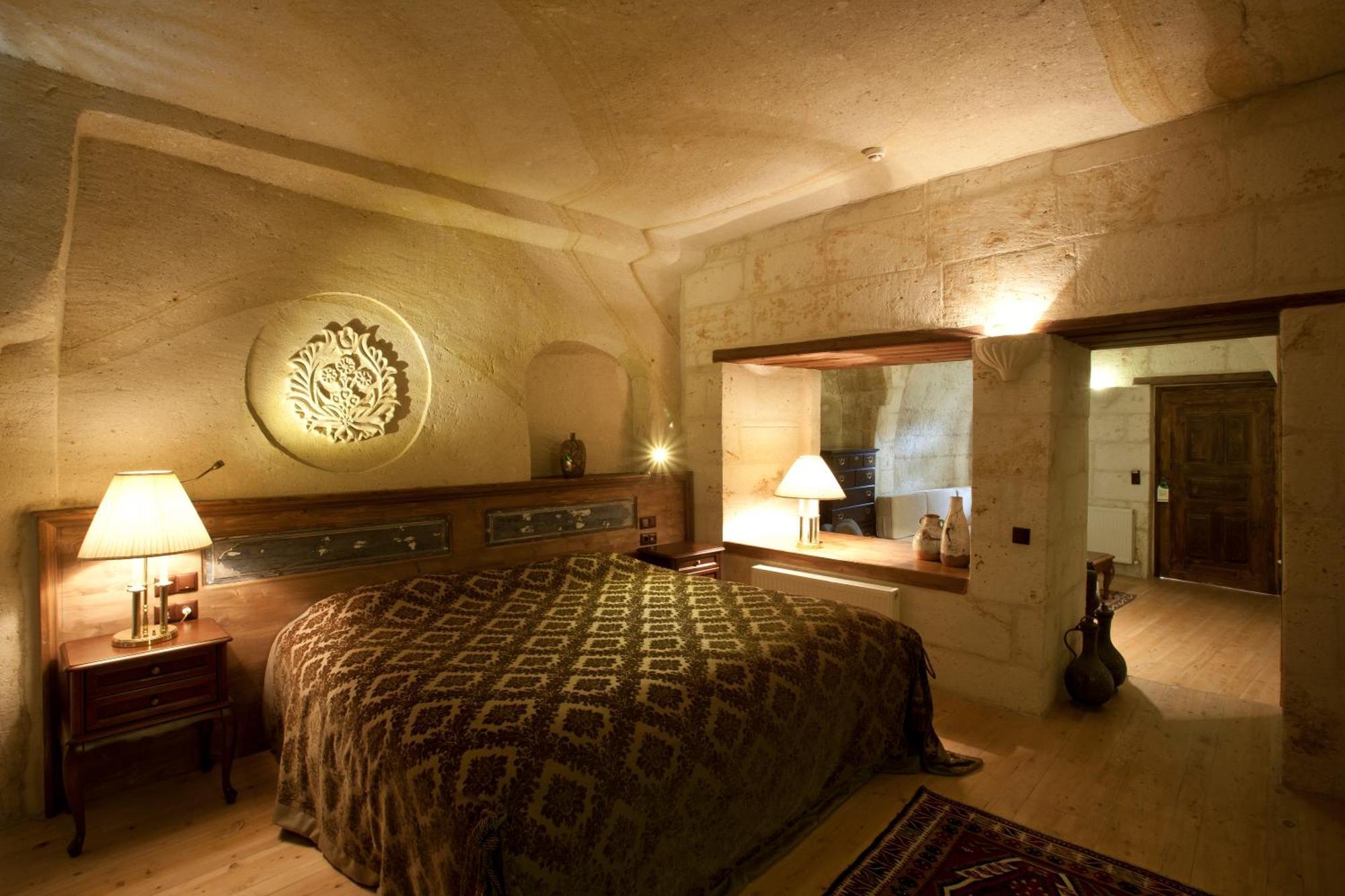 เฟรสโก เคฟ สวีท คัปปาโดเจีย Hotel อูร์กุบ ภายนอก รูปภาพ
